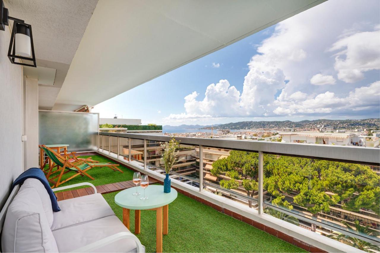 Coup De Coeur! Vue Mer! Terrasse Dangle! Antibes Luaran gambar